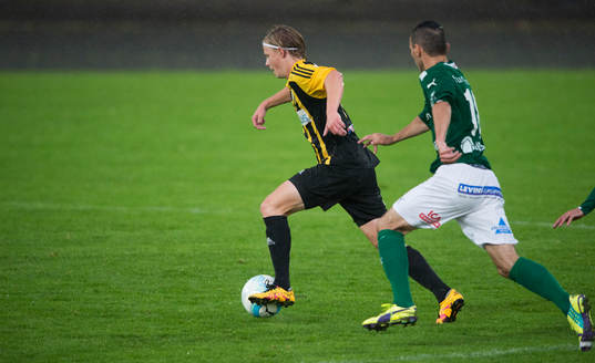 IFK Hässleholms Philip Bengtsson i matchen i division 2