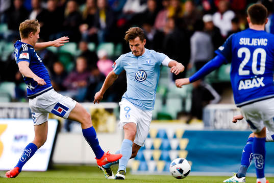 Sundsvalls Joel Enarsson och Malmö FFs Markus Rosenberg