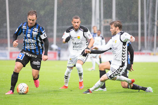 Sirius Niklas Busch Thor och GAIS Malkolm Moënza