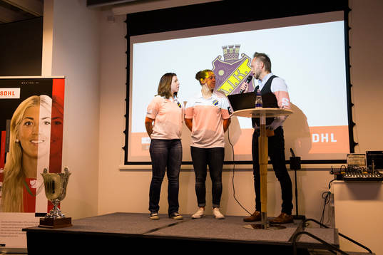 s Denise Husak Asp, tränare Lisa Hedengren och Ronny