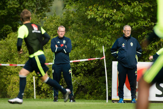 Förbundskapten Janne Andersson och rådgivare Lars