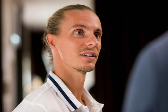 Niklas Hult i mixed zone