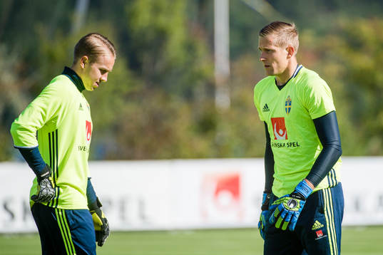 Målvakt Patrik Carlgren  och Karl-Johan Johnsson