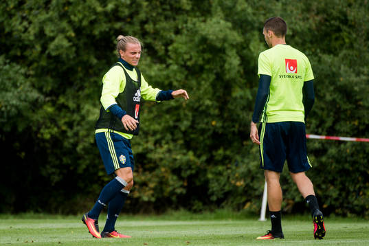 Niklas Hult har ont