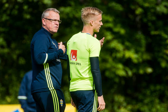 Förbundskapten Janne Andersson och Oscar Wendt