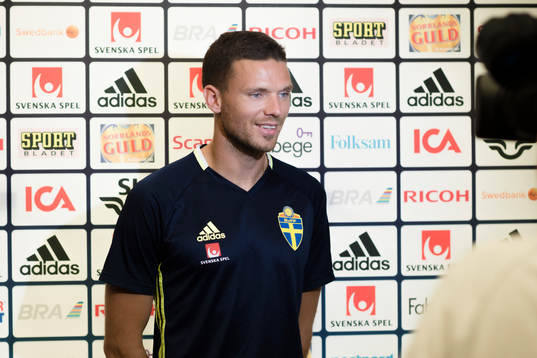 Marcus Berg i mixed zone