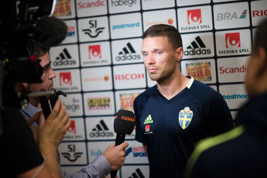 Marcus Berg i mixed zone