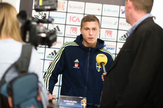 Victor Nilsson Lindelöf i mixed zone