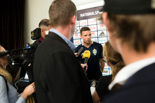 Marcus Berg i mixed zone