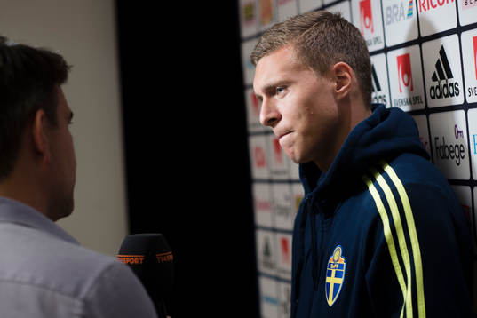 Victor Nilsson Lindelöf i mixed zone