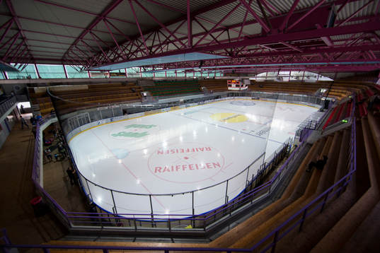 Arena Pista di ghiaccio Biasca interiört innan en