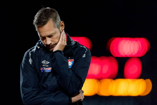 Örgrytes tränare Marcus Lantz deppar