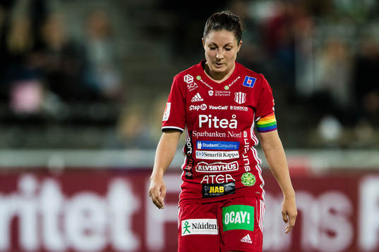 Piteås Josefin Johansson ser deppig ut