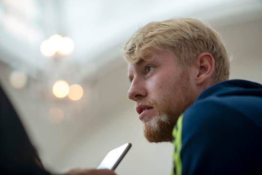Filip Helander  i mixed zone