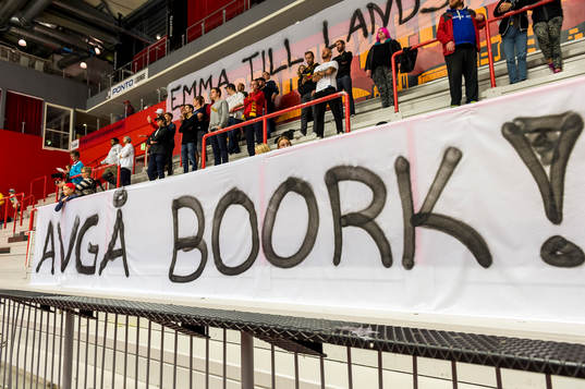 Bläddra bland fler bilder av Ishockey, Dam, Landskamp, Sverige - Finland