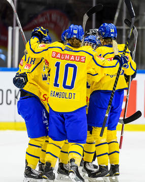 Sveriges Emilia Ramboldt jublar