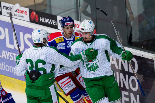 Rögles Daniel Sylwander jublar
