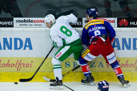 Rögles Jesper Williamsson mot Klotens Roman Schlagenhauf