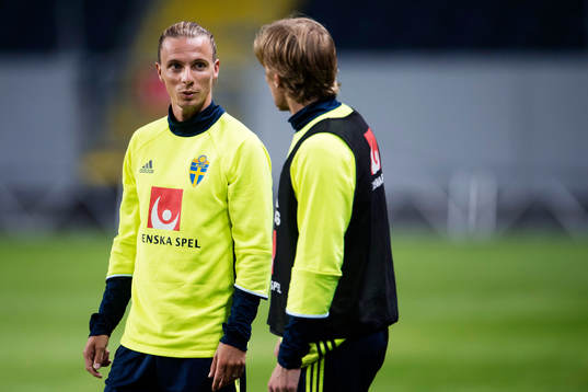 Niklas Hult samtalar med Emil Forsberg
