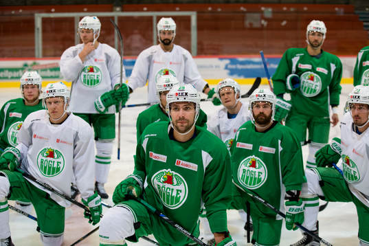 Rögle samlade, mitten Ludvig Rensfeldt