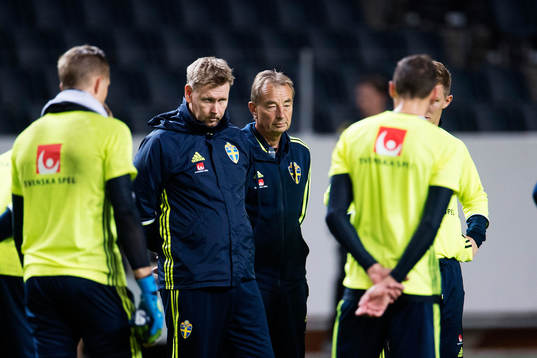 Sveriges assisterande förbundskapten Peter Wettergren och