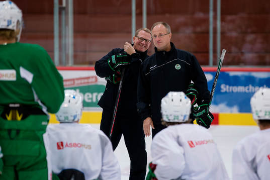 Rögles assisterande tränare Magnus Bogren och tränare