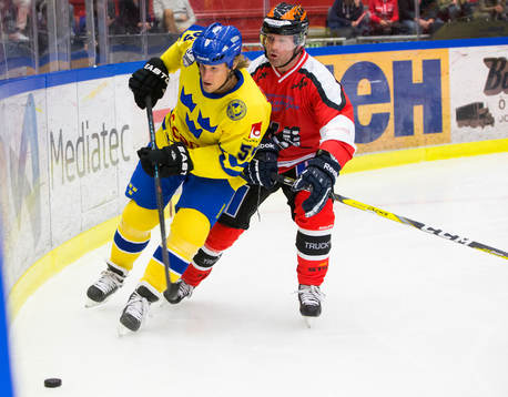 Tre Kronor legends Jonathan Hedström