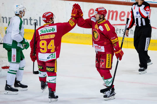 SLC Tigers Rob Schremp och Thomas Nüssli jublar