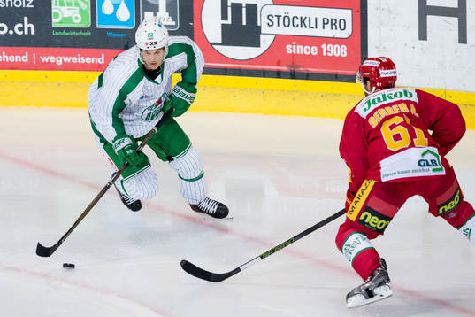 Rögles Sebastian Wännström mot SLC Tigers Adrian Gerber