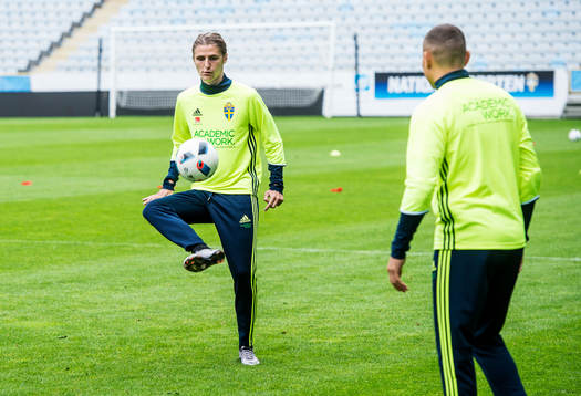 Paweł Cibicki och Jordan Larsson