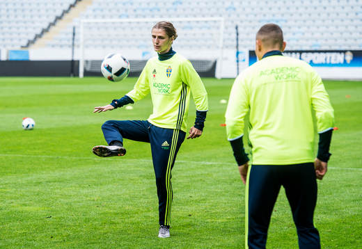 Paweł Cibicki och Jordan Larsson