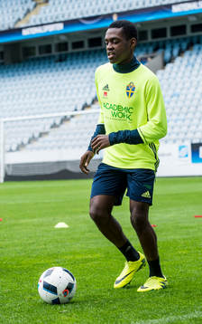 Joel Asoro