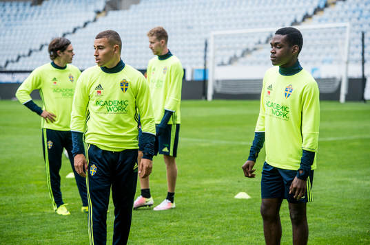 Jordan Larsson och Joel Asoro