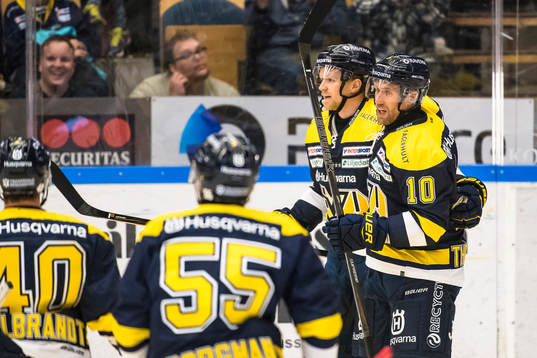s Ted Brithén och Martin Thörnberg jublar