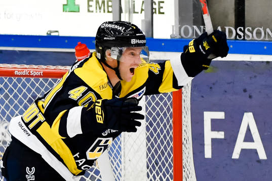 s Pär Arlbrandt jublar