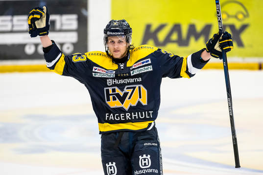 s Niklas Hansson jublar