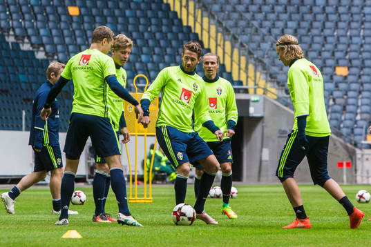 Marcus Rohdén (mitten) med Viktor Claesson Alexander