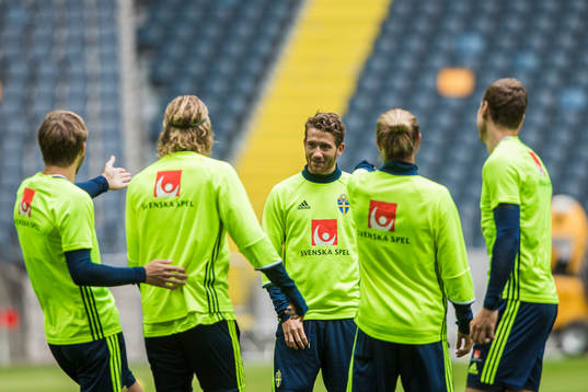 Marcus Rohdén med Christoffer Nyman (v) , Oscar Hiljemark