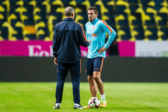 Kevin Strootman med assisterande tränare Marco van Basten