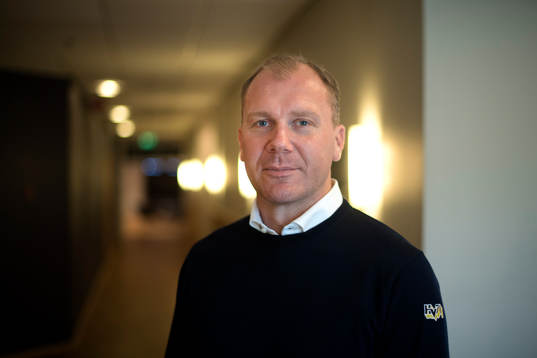 s tränare Johan Lindbom