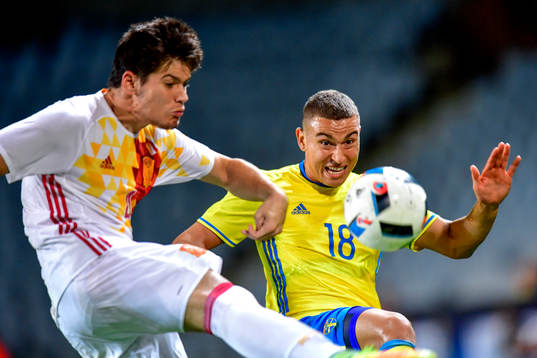 Spaniens Jorge Mere och Sveriges Jordan Larsson