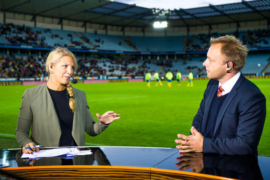 TV4 sports studio med experterna Anna Brolin och Anders