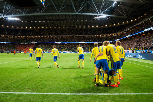 Sveriges spelare jublar