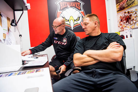 Tränaren Peter Andersson och assisterande tränare Jesper