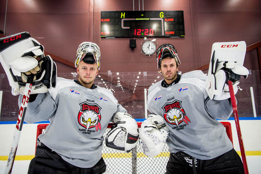 Malmö Redhawks målvakter Cristopher Nihlstorp och Oscar