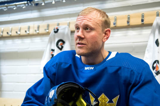 Sveriges Patric Hörnqvist blir intervjuad