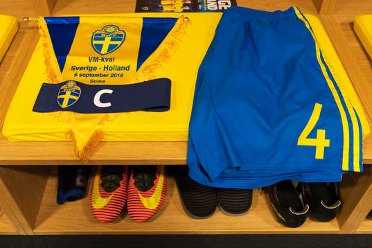 Lagkaptensbindeln på Andreas Granqvist plats i
