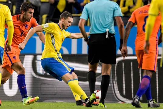 Sveriges Marcus Berg gör 1-0
