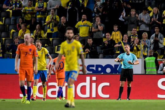 Domare Daniele Orsato tecknar att det inte blir något mål