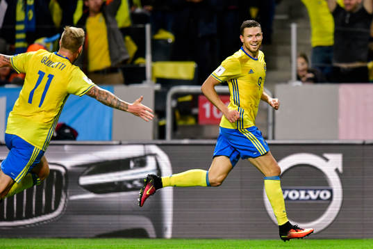 Sveriges Marcus Berg jublar